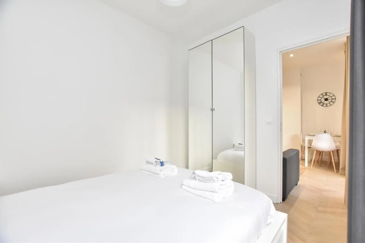 1bdr Bastille Apartment *